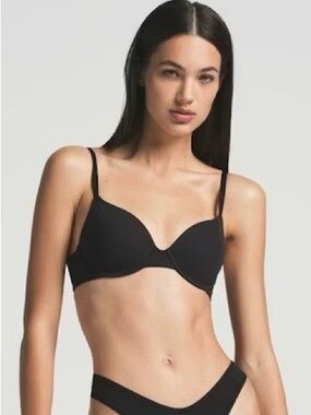 Skims NWT Fits Everybody T-Shirt Bra Onyx black Size 42C
